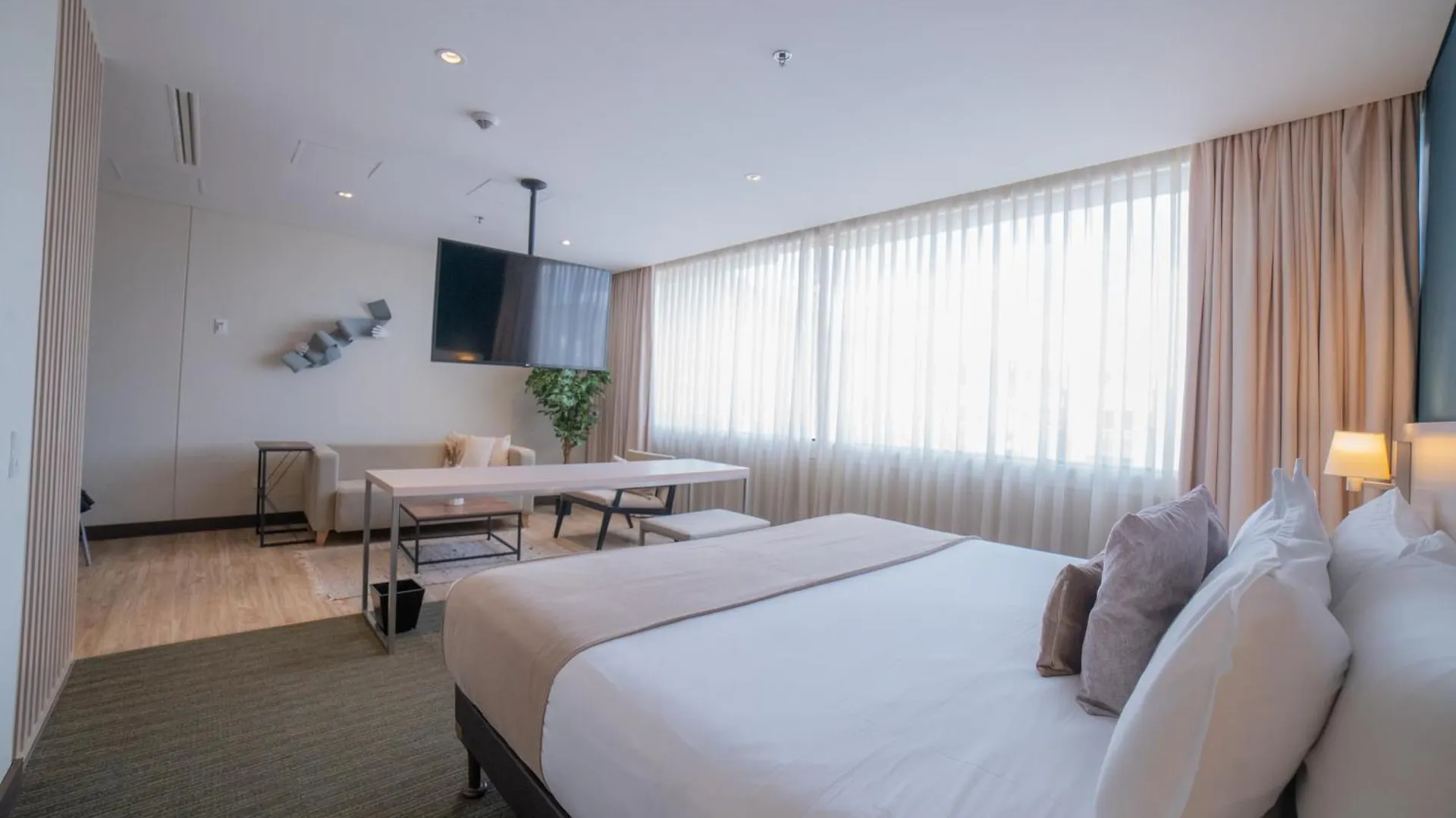 Shg Liv Zona G Hotel Bogotá