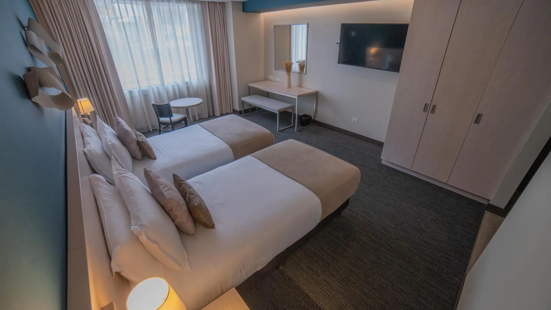 Shg Liv Zona G Hotel Bogotá