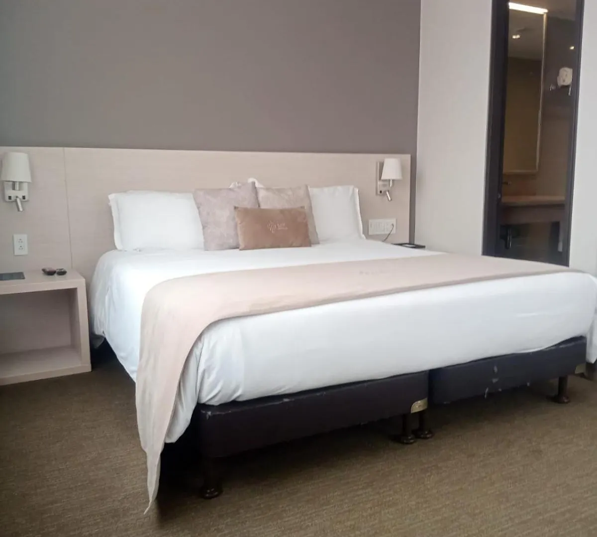 Shg Liv Zona G Hotel Bogotá